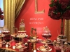 IMG_E4540-slatki sto-crvena dekoracija-crvene ruze-dekoracija rodjendana-dekoracija za svadbe-kolacici-crveno zlatna dekoracija slatkog stola