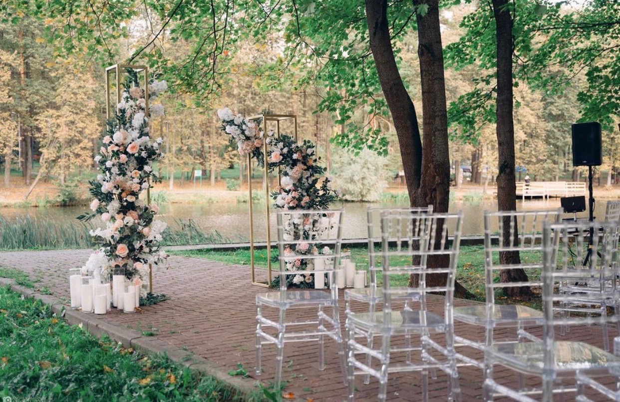 fotozona - pozadine za slikanje - pozadine za vencanje - tifani stolice - dekor dela za vencanje IMG-8103